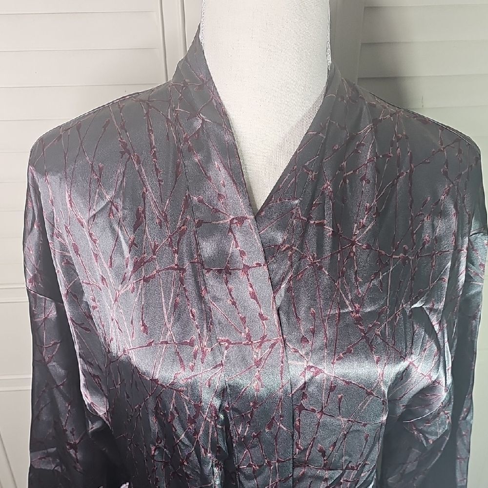 Robe By Victoria's Secret Reddish Purple And Gray Size One Size